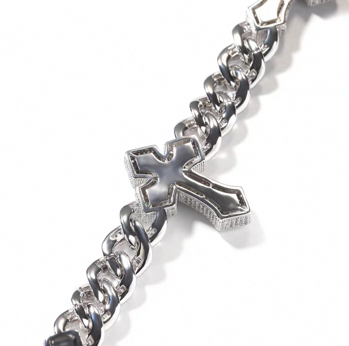 Iced Cross Cuban Link Necklace【15mm】