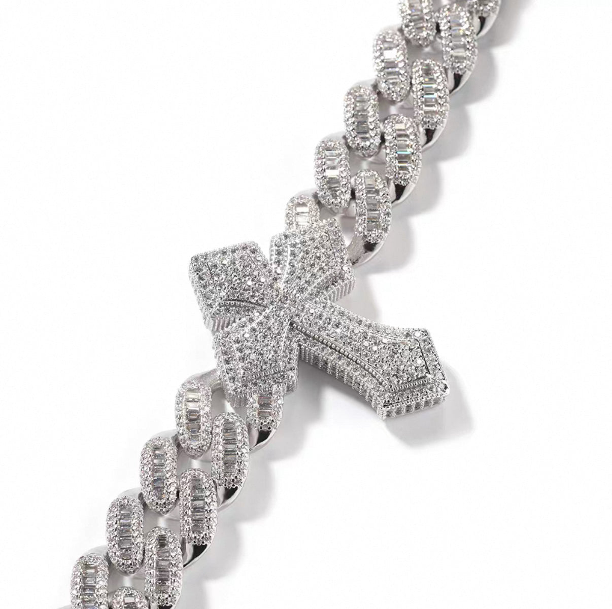 Iced Cross Cuban Link Necklace【15mm】