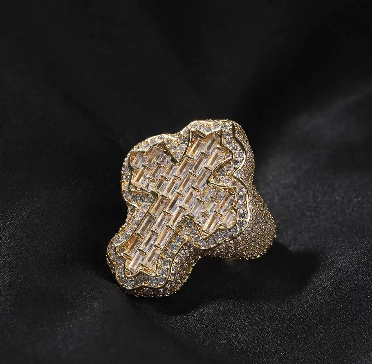 Cross Baguette Ring
